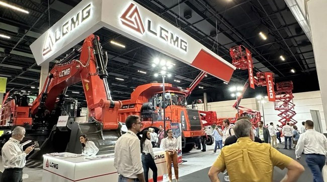 明星产品引领行业革新风潮！Z6·尊龙「中国」官方网站重机闪耀巴西展！